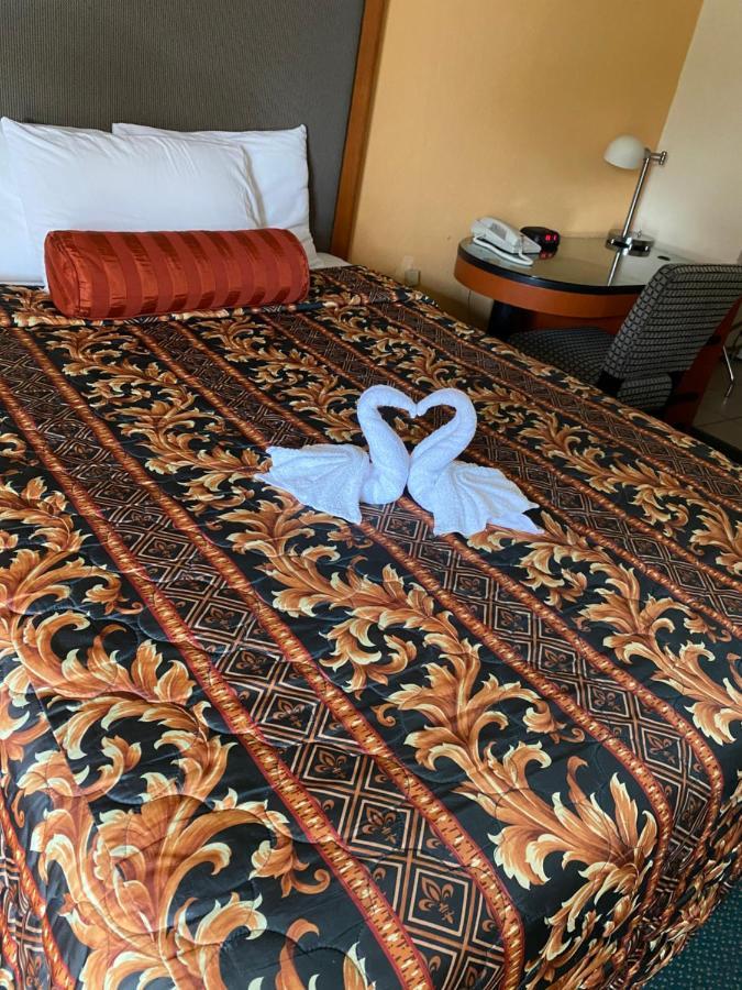 Sentinel Motel Вест-Честер Екстер'єр фото