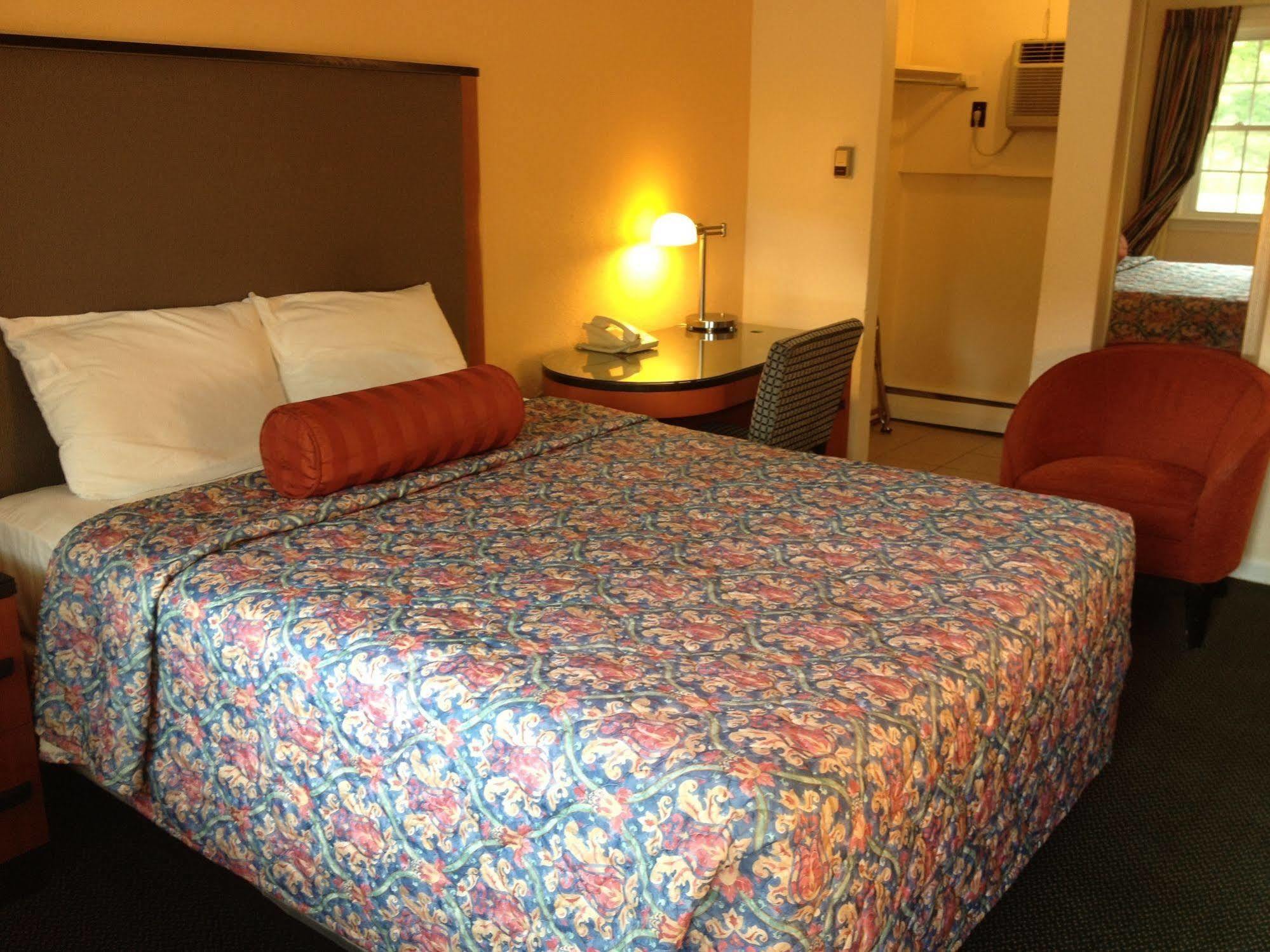 Sentinel Motel Вест-Честер Екстер'єр фото